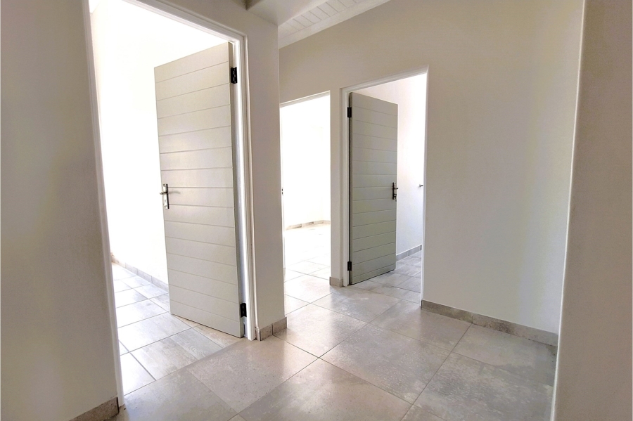 3 Bedroom Property for Sale in Brittania Beach Estate Western Cape